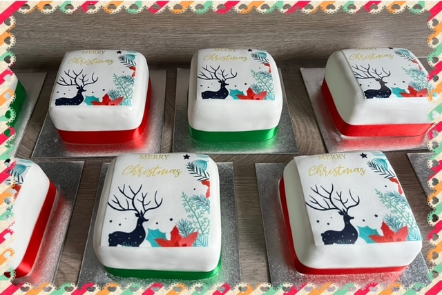 Merry Christmas Stag - Edible Cake Toppers